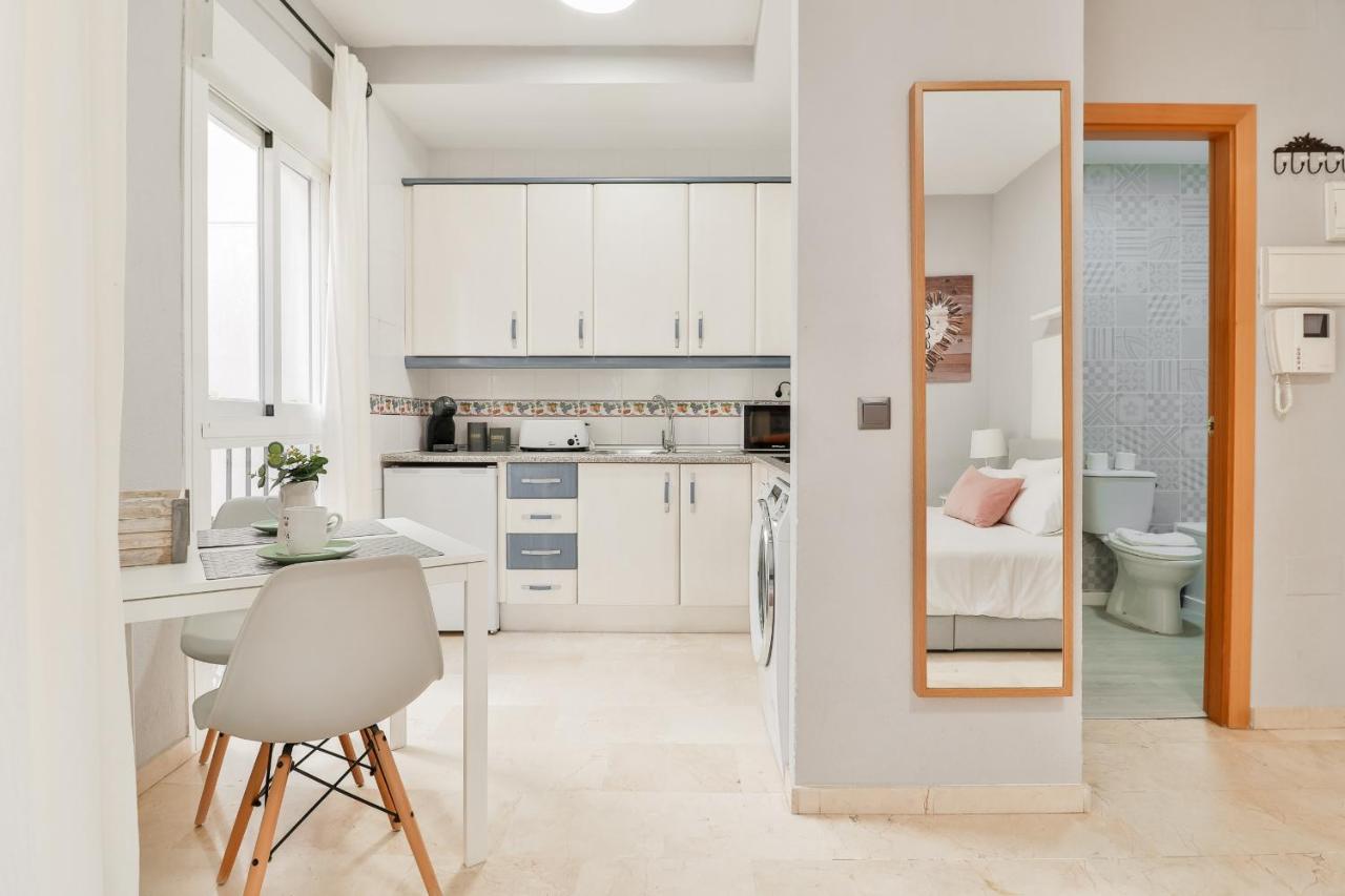 C14 - Nice Studio Close To Historical Center Málaga Eksteriør billede